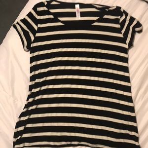 LuLaRoe Classic Tee